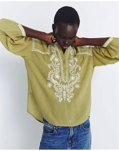 Зеленый блузон с вышивкой Сфера