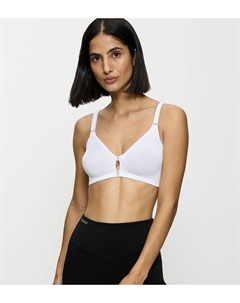 Бюстгальтер спортивный без косточек Fitness белый Triumph