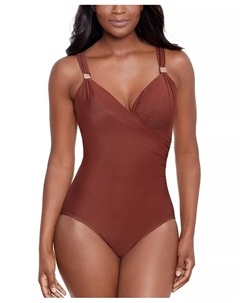 Купальник цельный Razzle Dazzle Siren с крученым передом, косточками и эффектом стройнящего силуэта, красный Miraclesuit