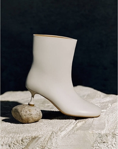 Молочные женские ботильоны Mascotte