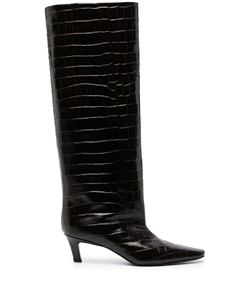 Сапоги с тиснением под кожу крокодила TOTEME, коричневый Toteme