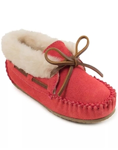 Маленькие и большие девочки. Тапочки-ботиночки Charley, розовый Minnetonka