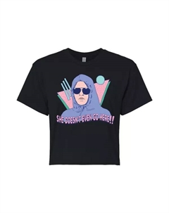 Дрянные девчонки из младших классов, она даже не заходит сюда, укороченная футболка, черный Licensed character