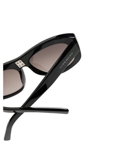 Солнцезащитные очки в оправе 'кошачий глаз', черный Givenchy