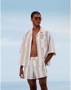 Рубашка свободного кроя оверсайз от в полоску белого и песочного цветов с вышивкой Asos design