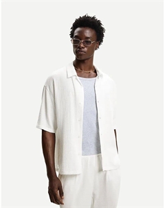 Текстурированная рубашка с короткими рукавами белого цвета Bershka