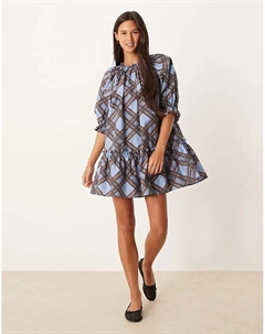 Платье с открытым подолом в коричнево-синую клетку Asos design