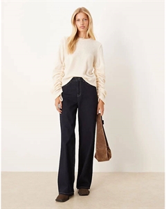 Вязаный свитер со сборками на рукавах в цвете экрю Asos design