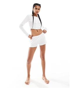 Короткие хлопковые шорты Co-ord из джерси с ажурным узором белого цвета Monki