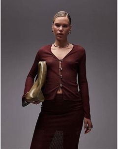 Кардиган с расклешенными рукавами и золотыми пуговицами, связанный крючком, бордового цвета — часть комплекта Asos design