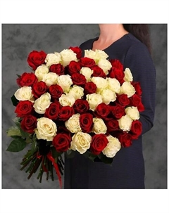 Букет из 55 красных и белых высоких роз Эквадор Цветник цветы и подарки