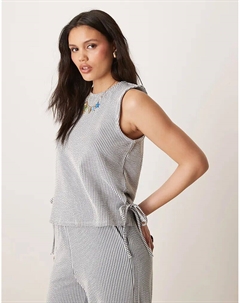 Кофта без рукавов с текстурированной полоской и завязками сбоку, черного и кремового цветов Vila