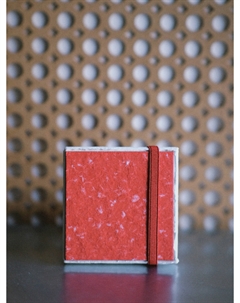 Скетчбук для акварели 10x10 см 24 л 300 г, 100% хлопок, среднее зерно, рельефный край, красный Potentate