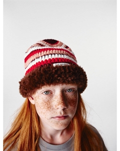 Шапка с меховой отделкой для девочек Sela