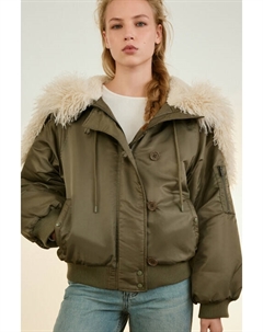 Куртка-бомбер с широким воротником Befree