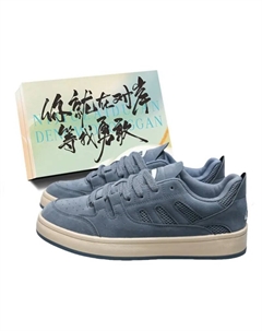 Мужские низкие скейтерские кроссовки серые с коробкой, цвет Gray+Box Jimixiong