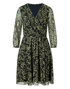 Платье до колена More&more