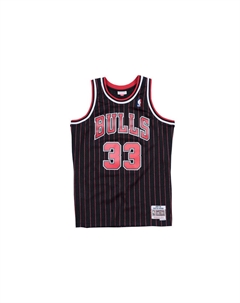 Майка Chicago Bulls альтернативная 1995-96 Scottie Pippen Swingman черная Mitchell ness
