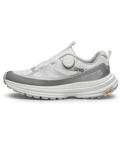 Мужские альпинистские и трекинговые туфли белые, цвет White Zro