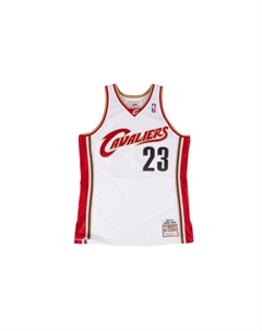 Майка Mitchell & Ness 'NBA Cleveland Cavaliers 03 LeBron James' Authentic, белая Mitchell ness