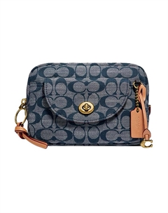 Хлопковая сумка-бананка для фотоаппарата малого размера в джинсовом синем цвете с монограммой Coach