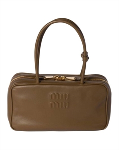 Средняя женская сумка из телячьей кожи тундрового зеленого цвета Miu miu