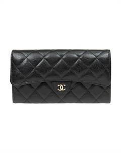 Кожаный картхолдер с тиснением под зерно и металлической вставкой Chanel