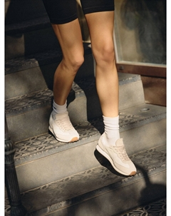 Комбинированные кроссовки из натуральной замши Sela