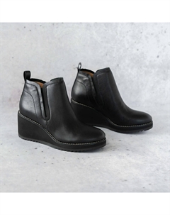 Женские ботинки Emeree в черном цвете Sofft