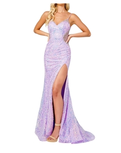 Платье для выпускного с сетчатыми вставками и V-образным вырезом в сиреневом цвете Rachel allan