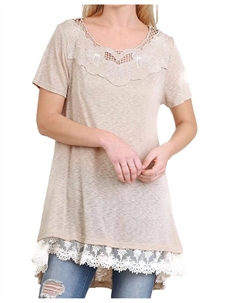 Туника с цветочным кружевным кантом в бежевом цвете Umgee