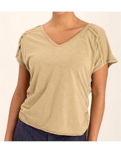 Футболка Diggory с V-образным вырезом и шнуровкой в цвете Linwood Sands Pigment, Linwood Sands Pigment Xcvi