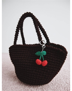 Брелок вязаный из линейки Young Sela