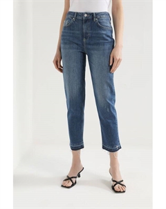 Джинсы укороченные с необработанным краем Comma,