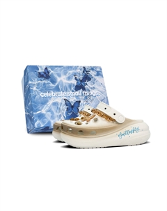 Кроссовки Crush Clog унисекс бело-коричневые с принтом "Увядший лист и бабочка", цвет Withered Leaf Butterfly Crocs