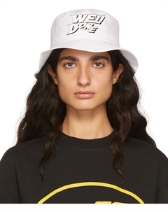 Белая базовая панама с логотипом We11done