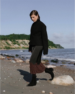 Черные женские казаки Mascotte