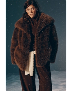 Шуба короткая с длинным ворсом Befree