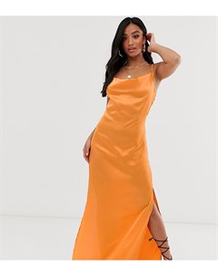 Оранжевое атласное платье миди на бретелях с разрезом у бедра Missguided petite