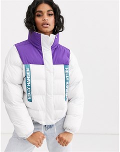 Белая дутая куртка Helly hansen