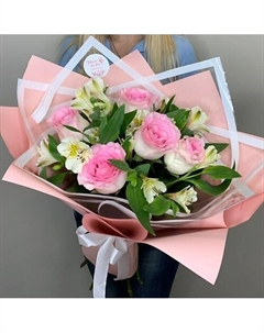 Букет из розовых роз и альстромерий Fleur de fee цветочная фея