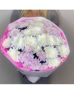Букет из 7 белых и сиреневых кустовых хризантем Балтика Fleur de fee цветочная фея