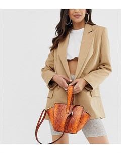 Маленькая оранжевая сумочка на запястье с эффектом змеиной кожи Missguided