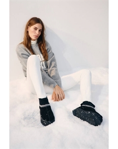 Ботинки-угги замшевые с вышивкой Befree