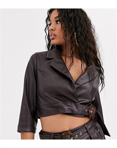 Коричневая комбинируемая укороченная куртка из искусственной кожи Missguided