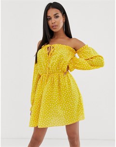 Желтое платье мини в горошек с открытыми плечами Koco & k