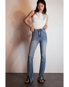 Джинсы клеш с декоративными разрезами Befree