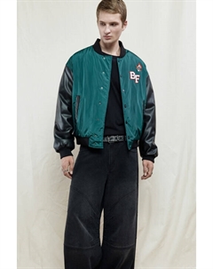 Куртка-бомбер утепленная с контрастными рукавами Befree