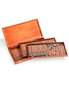 Набор карандашей цветных "Lightfast" 100 цв. в деревянной упаковке Derwent