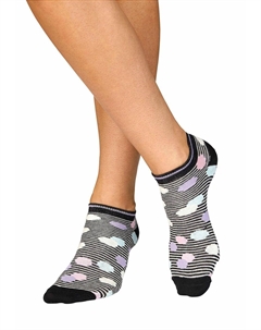 Скамейка. Носки (5 пар). Bench